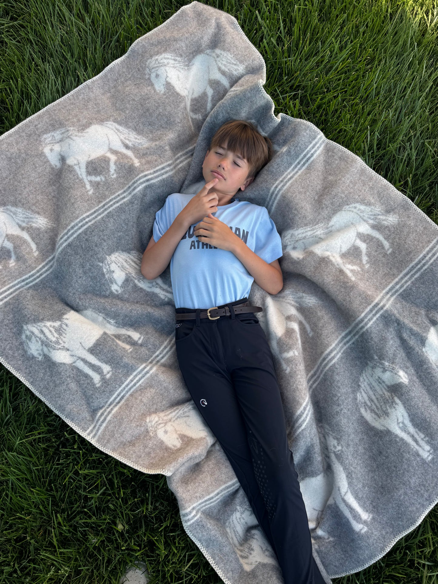 YOUTH EQUESTRIAN ATHLETE SS